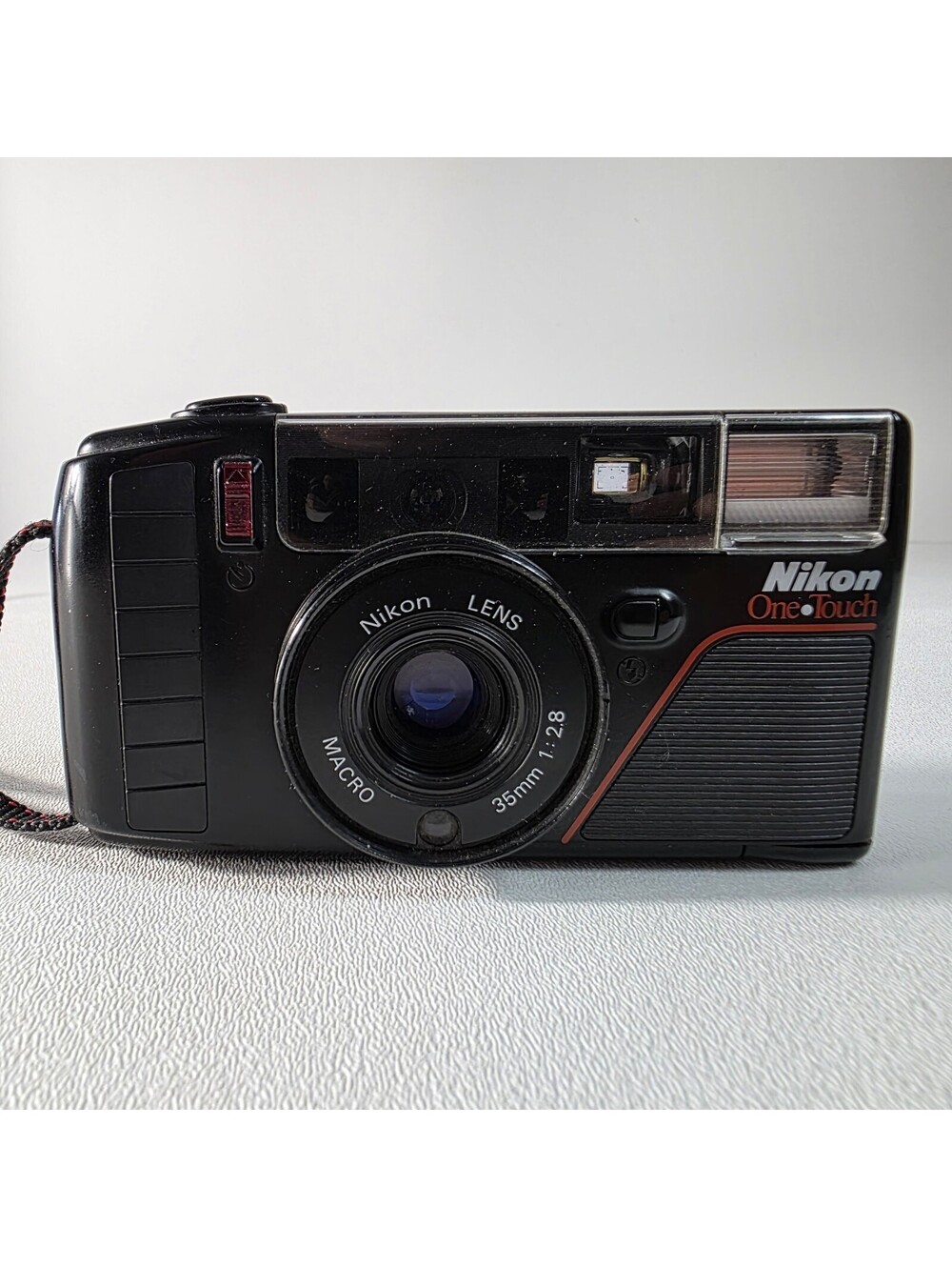 Nikon One Touch L35AF2 35mm Point & Shoot Film Camera f/2.8 Macro  WORKS READ